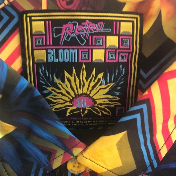 Retro Bloom Yellow and Blue Casual Button Down Shirt with Geometric Flair - Picture 2 of 4